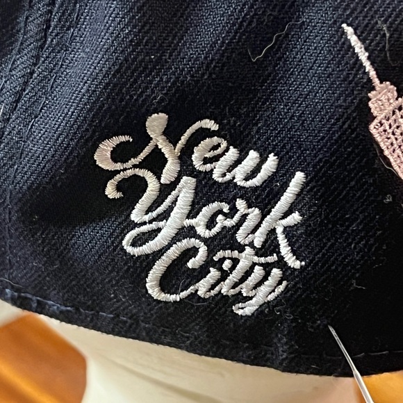 New Era New York Yankees Street Style Flower 59Fifty Fitted Cap Hat Size 7 1/8 - Picture 5 of 14